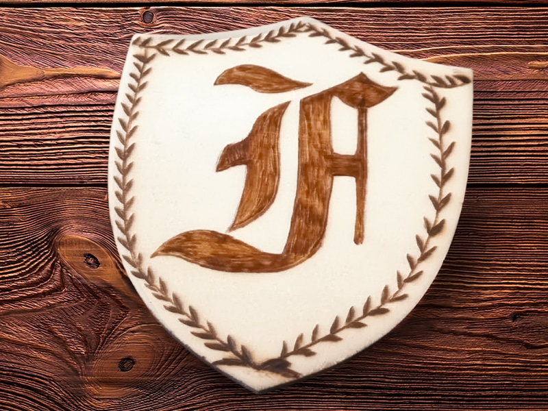 Calligraphie et pyrogravure : l’art en fusion!