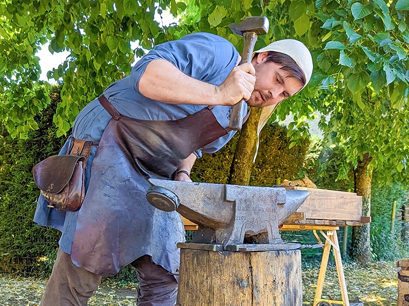 La forge au Moyen Âge